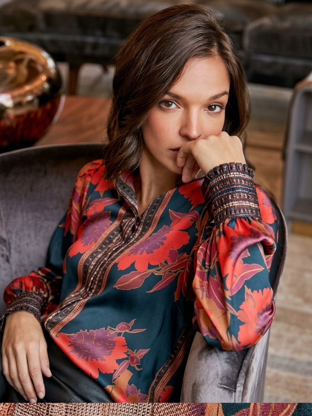 Stunning Blouse Scarf Print Satin Button-Up